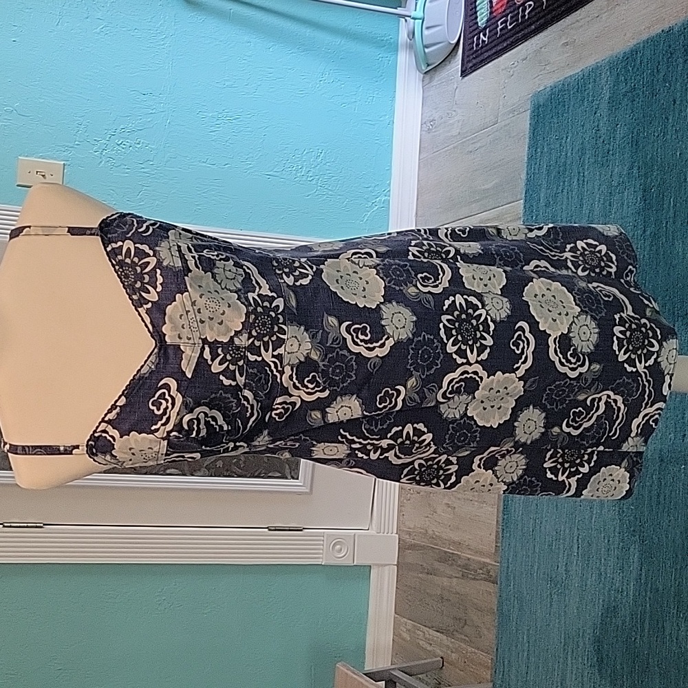 Ann Taylor LOFT midi dress